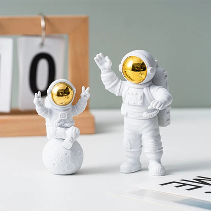 Spaceman Astronaut Ornament Set - Room Decor