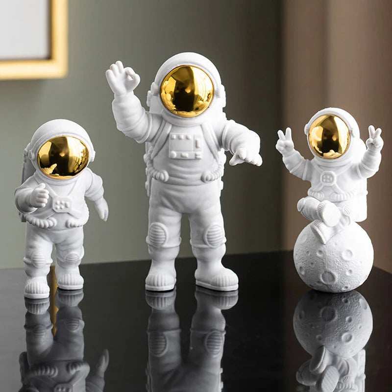 Spaceman Astronaut Ornament Set - Room Decor